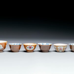 Een gevarieerde collectie Chinees blauw-wit, famille rose en Imari-stijl porselein, Yongzheng/Qianlong — foto 9