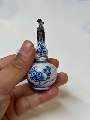 Een gevarieerde collectie Chinees blauw-wit porselein, Kangxi/Qianlong — foto 12