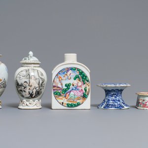 Een gevarieerde collectie Chinees blauwwit en famille rose export porselein, Kangxi/Qianlong — foto 4