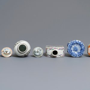 Een gevarieerde collectie Chinees blauwwit en famille rose export porselein, Kangxi/Qianlong — foto 8