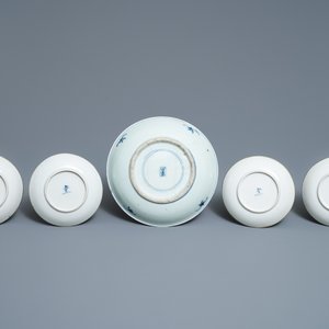Een gevarieerde collectie Chinees 'Bleu de Hue' porselein voor de Vietnamese markt, 19e eeuw — foto 5