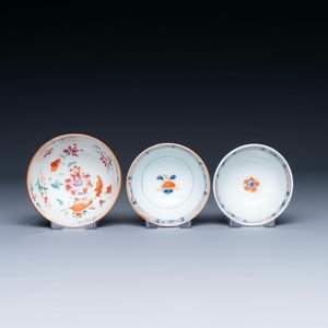 Een gevarieerde collectie Chinees famille rose en Imari-stijl porselein, Yongzheng en later — foto 12