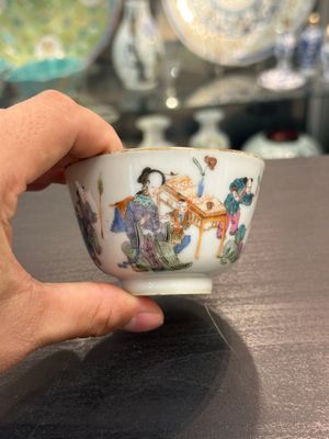 Een gevarieerde collectie Chinees famille rose en qianjiang cai porselein, 19/20e eeuw — foto 13