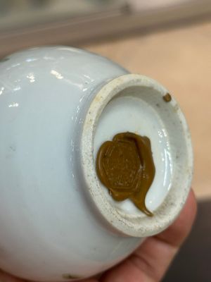 Een gevarieerde collectie Chinees famille rose en qianjiang cai porselein, 19/20e eeuw — foto 33