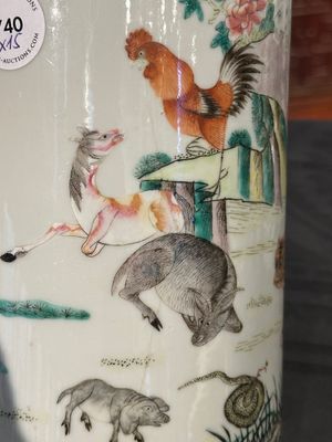 Een gevarieerde collectie Chinees famille rose en verte porselein, 18/19e eeuw — foto 18