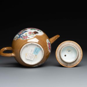 Een gevarieerde collectie Chinees famille rose en verte porselein, 18/19e eeuw — foto 15