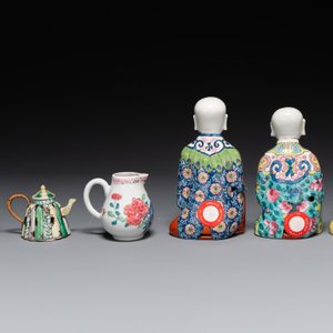 Een gevarieerde collectie Chinees famille rose en verte porselein, 18/19e eeuw — foto 3