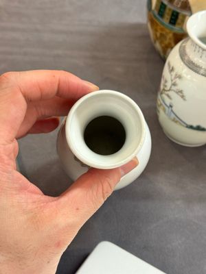 Een gevarieerde collectie Chinees porselein, Kangxi en later — foto 26