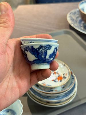 Een gevarieerde collectie Chinees porselein, Kangxi en later — foto 53