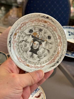 Een gevarieerde collectie Chinees porselein, Kangxi en later — foto 58