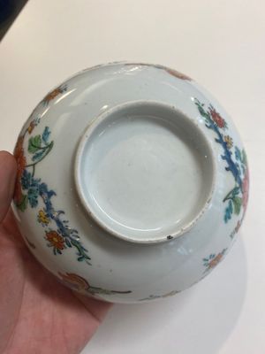 Een gevarieerde collectie Chinees porselein, Ming en later — foto 23
