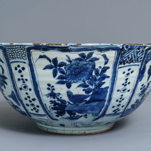 Een gevarieerde collectie Chinees porselein, Wanli en later — foto 12
