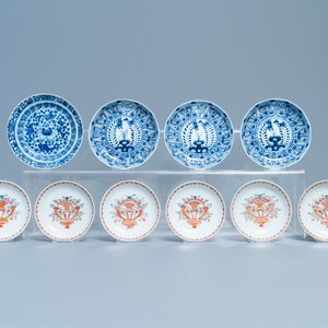 Een gevarieerde collectie Chinese blauw-witte en famille rose koppen en schotels, Qianlong en 19e eeuw — foto 2