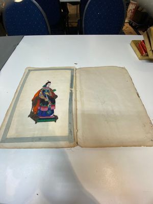Een gevarieerde verzameling Chinese rijstpapier schilderingen met figuren, Canton, 19e eeuw — foto 21