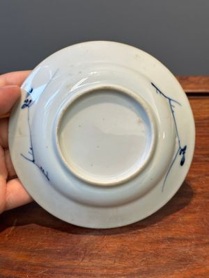 Een gevarieerde verzameling van 45 stukken Chinees porselein, Kangxi en later — foto 46