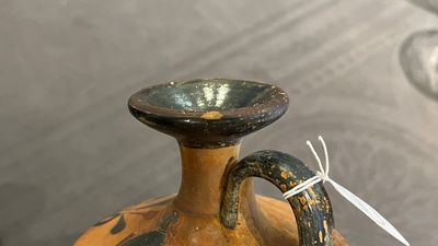 Een Griekse Attische 'zwarte figuren' lekythos, 6e eeuw v.C. — foto 8