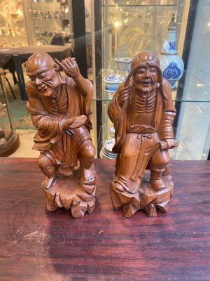 Een groep Chinese buxushouten sculpturen van 18 Luohan, 20e eeuw — foto 17