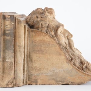 Een groot architecturaal terracotta fragment met Neptunus, Frankrijk, 17/18e eeuw — foto 6
