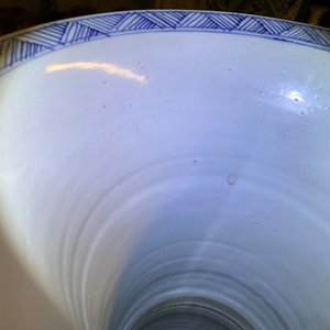 Een groot Chinees blauw-wit vijfdelig kaststel, Kangxi — foto 60