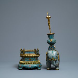 Een groot Chinees model van een olifant met attributen in cloisonné en verguld brons, Qianlong merk, 19/20e eeuw — foto 4