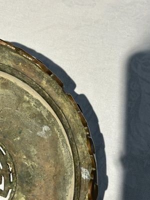 Een groot Chinese bronzen wierookvat en deksel op sokkel met zes leeuwen, 19e eeuw — foto 15