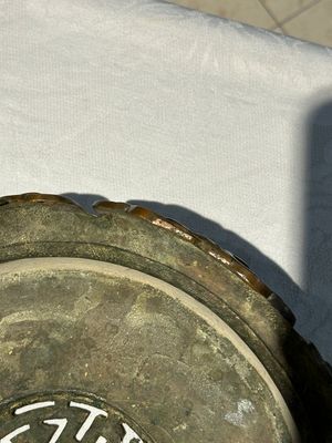 Een groot Chinese bronzen wierookvat en deksel op sokkel met zes leeuwen, 19e eeuw — foto 16
