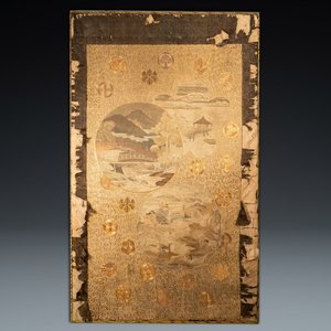Een groot Japans geborduurd zijden paneel met landschapsmedaillons, Meiji, 19e eeuw — foto 1