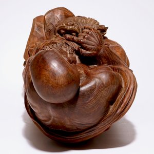 Een groot Japans houten beeld van Daruma, 20e eeuw — foto 6