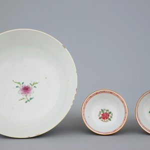 Een groot lot Chinees famille rose, Imari en capucijner porselein, Qianlong, 18e eeuw — foto 7