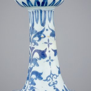 Een grote blauw-witte Delftse knobbelvaas met chinoiserie decor, 17e eeuw — foto 5