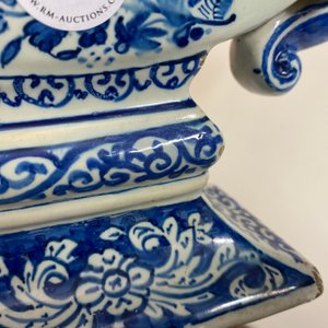 Een grote blauw-witte Delftse waaiervormige tulpenvaas, 17/18e eeuw — foto 19