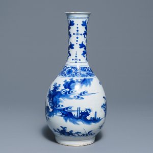 Een grote blauwwitte flesvormige vaas met chinoiserie decor, Nevers, Frankrijk, 17e eeuw — foto 2
