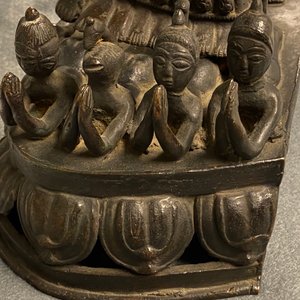 Een grote bronzen groep van Mahakala met Yab-Yum, Tibet, 19e eeuw — foto 26