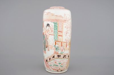 Een grote Chinees porseleinen famille verte, ijzerrood en vergulde vaas, Kangxi, ca. 1720