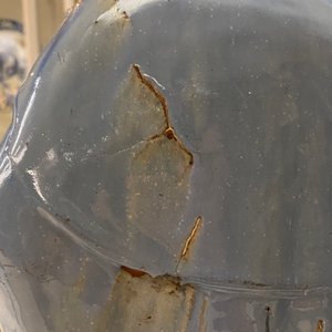 Een grote Chinese blauw-geglazuurde Shiwan aardewerken figuur van een onsterfelijke, 19e eeuw — foto 12