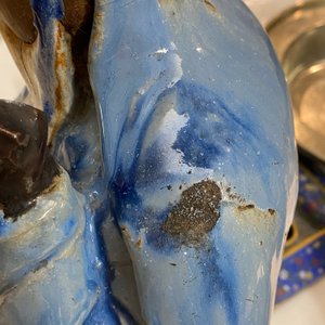 Een grote Chinese blauw-geglazuurde Shiwan aardewerken figuur van een onsterfelijke, 19e eeuw — foto 20