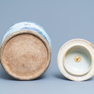 Een grote Chinese blauw-witte dekselvaas, 19e eeuw — foto 6