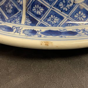 Een grote Chinese blauw-witte dekselvaas, Kangxi — foto 9