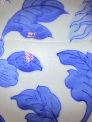 Een grote Chinese blauw-witte 'feniksen' vaas met gestileerde draken als handgrepen, 19e eeuw — foto 20
