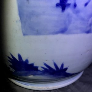 Een grote Chinese blauw-witte vaas met figuratief decor, Transitie periode — foto 19