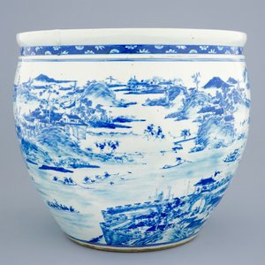 Een grote Chinese blauw-witte viskom met een zicht op Canton, 19e eeuw — foto 4