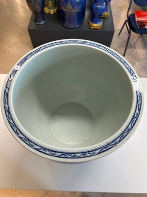 Een grote Chinese blauw-witte vissenkom, Jiaqing — foto 5