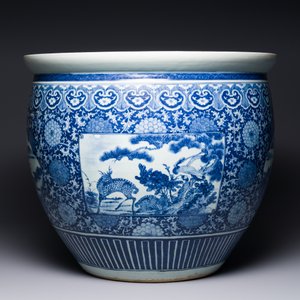 Een grote Chinese blauw-witte vissenkom, Jiaqing — foto 2