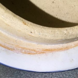 Een grote Chinese blauwwitte balustervaas met deksel, Wanli — foto 22