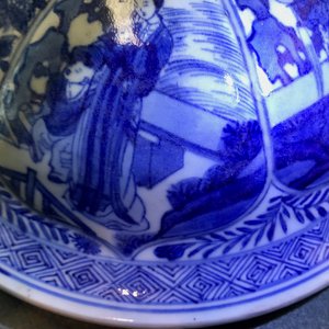 Een grote Chinese blauwwitte dekselvaas, Kangxi — foto 12