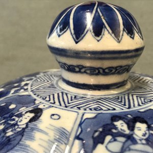 Een grote Chinese blauwwitte dekselvaas, Kangxi — foto 20