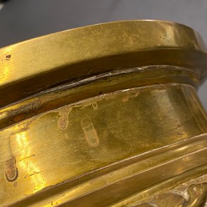 Een grote Chinese bronzen driepotige wierookbrander, 19/20e eeuw — foto 20