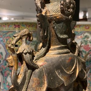 Een grote Chinese bronzen groep van Guanyin op een draak, wellicht Ming — foto 19