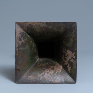 Een grote Chinese bronzen vaas, Qing — foto 5