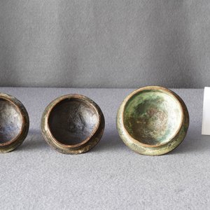 Een grote Chinese bronzen wierookbrander in de vorm van een leeuw, Ming — foto 39